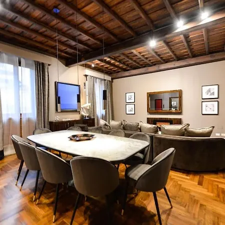Apartment The Frattina - Luxury Serviced