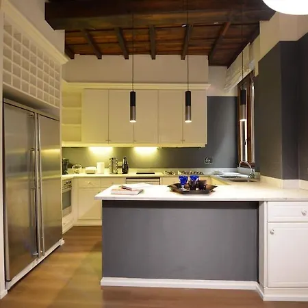 The Frattina - Luxury Serviced * Rome